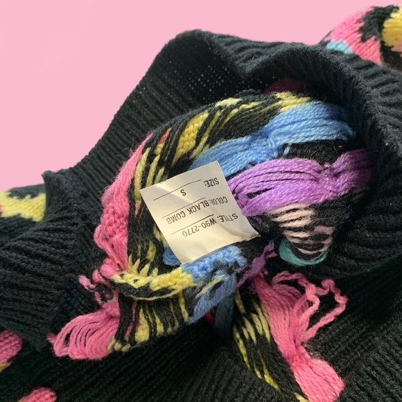 Vintage Small Northern Isles Retro Print Mock Neck Sweater! - Picture 6 of 7